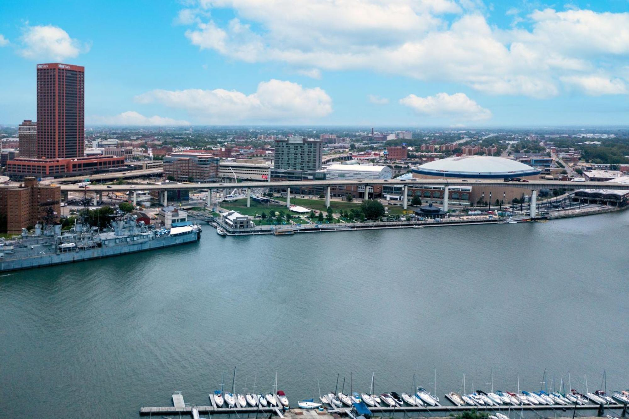 Courtyard By Marriott Buffalo Downtown/Canalside Exterior foto