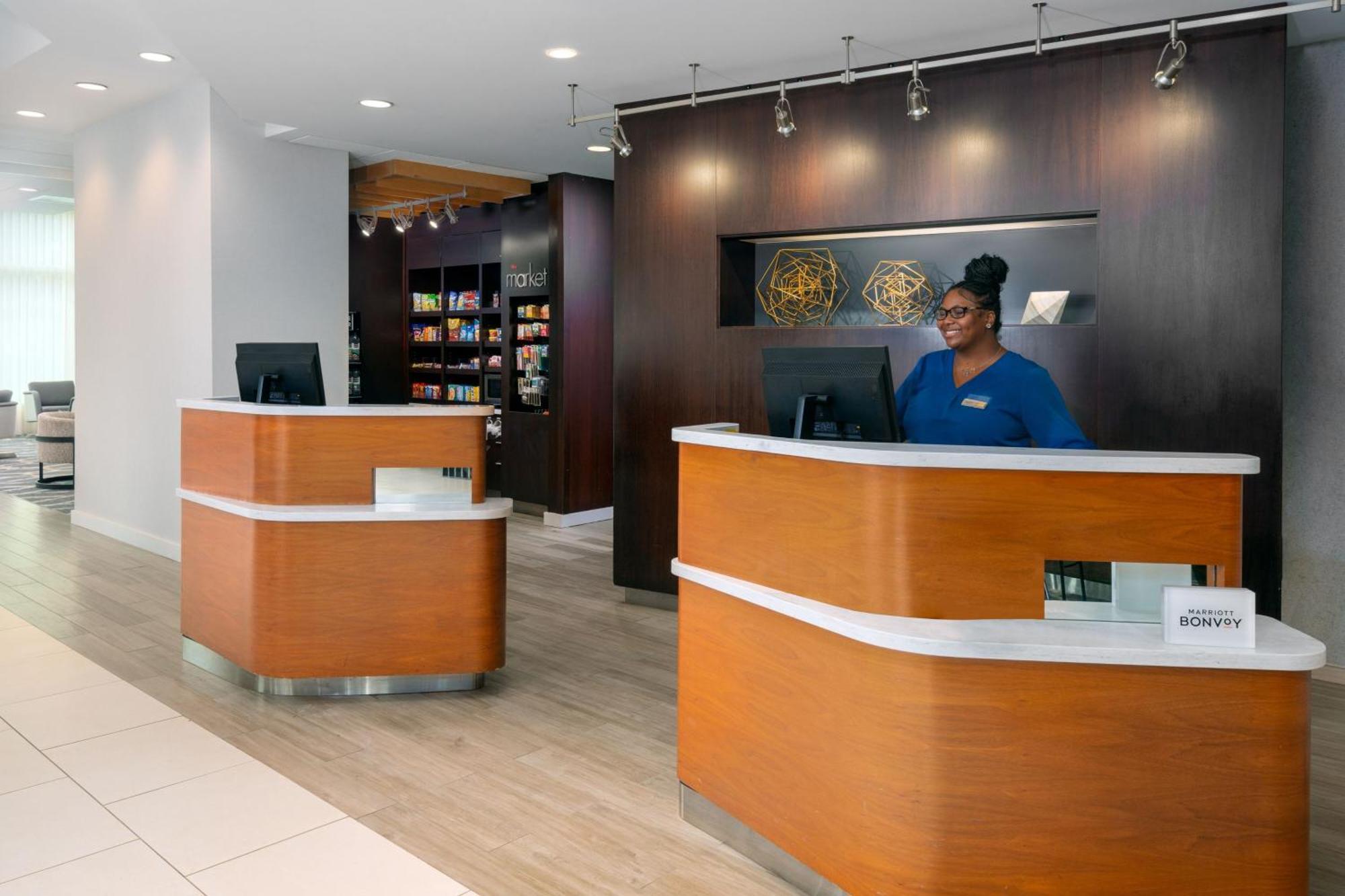 Courtyard By Marriott Buffalo Downtown/Canalside Exterior foto